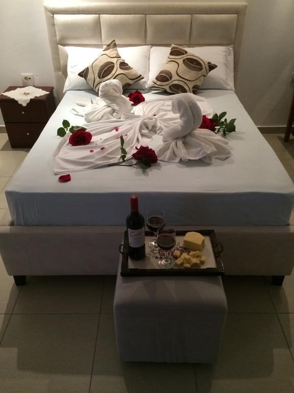 Hotel Soan Саранда Экстерьер фото