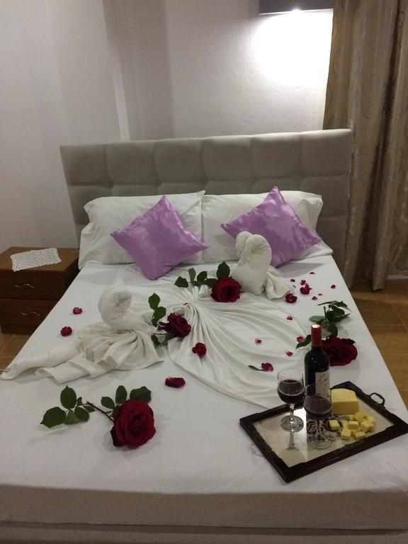 Hotel Soan Саранда Экстерьер фото